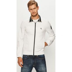 Calvin Klein Jeans - Kurtka. Czarne płaszcze męskie Calvin Klein Jeans, s, bez wzorów, z elastanu, krótkie, bez kaptura. Za 649,90 zł.