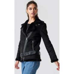 Sparkz Kurtka Roy - Black. Czarne kurtki damskie Sparkz, w paski, z poliesteru. Za 485,95 zł.