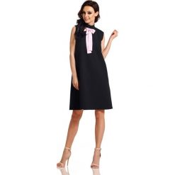 Sukienka trapezowa wizytowa - czarny, xl. Czarne sukienki damskie e-margeritka.pl, na co dzień, xl, bez wzorów, z poliesteru, eleganckie, ze stójką, bez rękawów, midi, proste. Za 149,99 zł.
