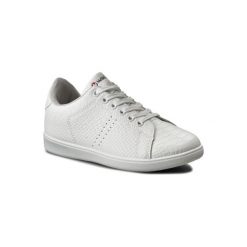 WALKY WS7002-02. Białe trampki i tenisówki damskie Walky, bez wzorów, ze skóry ekologicznej, bez zapięcia. Za 59,99 zł.
