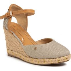 Espadryle WRANGLER - Brava Rope WL01510A Taupe 029. Brązowe espadryle damskie Wrangler, bez wzorów, ze skóry ekologicznej, bez obcasa, na koturnie. Za 219,00 zł.