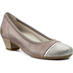 Półbuty GABOR - 42.142.53 Taupe/Arg. Brązowe półbuty damskie skórzane marki Gabor, eleganckie, na obcasie. W wyprzedaży za 289,00 zł.