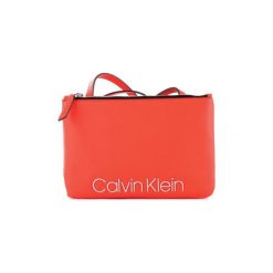 Torby / Saszetki Calvin Klein Jeans K60K605485. Czerwone saszetki damskie Calvin Klein Jeans, bez wzorów, z jeansu, bez dodatków. Za 451,59 zł.