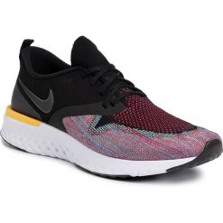 Buty NIKE - Odyssey React 2 Flyknit AH1015 005 Black//Black/University/Red. Czarne buty sportowe męskie Nike, z tworzywa sztucznego, bez zapięcia, do biegania. W wyprzedaży za 369,00 zł.