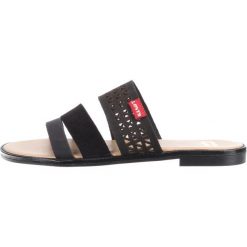 Levi's Kapcie Czarny. Czarne kapcie damskie Levi's®, ze skóry. Za 266,95 zł.