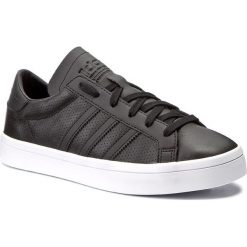 Buty adidas - CourtVantage BZ0442 Cblack/Cblack/Cblack. Czarne buty sportowe damskie Adidas, na co dzień, w paski, ze skóry, na niskim obcasie, na płaskiej podeszwie, z paskami. W wyprzedaży za 209,00 zł.