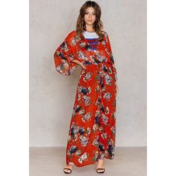 Płaszcze damskie: NA-KD Boho Sukienka-płaszcz z szyfonu – Red,Multicolor