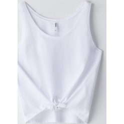 Crop top z wiązaniem - Biały. Białe topy damskie Cropp, s, bez wzorów, bez kołnierzyka. W wyprzedaży za 18,19 zł.
