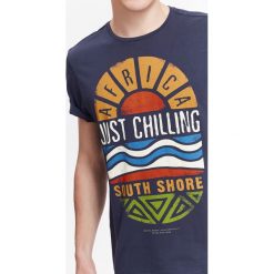 T-shirty męskie: T-SHIRT KRÓTKI RĘKAW MĘSKI Z NADRUKIEM