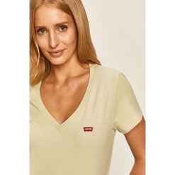 Levi's - T-shirt. Zielone bluzki damskie Levi's®, s, z aplikacjami, z bawełny, casualowe, bez kołnierzyka, z krótkim rękawem. Za 99,90 zł.