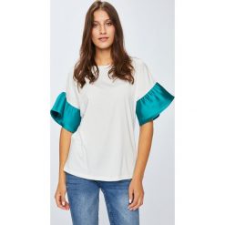 Only - Top Taffetas. Białe topy damskie marki ONLY, z bawełny, z dekoltem w łódkę. W wyprzedaży za 54,90 zł.