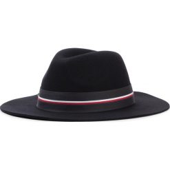 Kapelusz TOMMY HILFIGER - Th Fedora Hat AW0AW07185 BDS. Czarne kapelusze damskie TOMMY HILFIGER, bez wzorów, z wełny. W wyprzedaży za 199,00 zł.