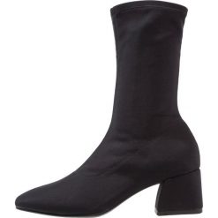 Buty zimowe damskie: Vagabond ALICE Kozaki black