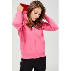 Bluza na zamek z kapturem. Różowe bluzy damskie Moodo, xxl, bez wzorów, bez rękawów, z kapturem. Za 69,99 zł.