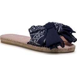 Espadryle MANEBI - Sandals With Bow F 9.6 J0 Navy Bandana. Niebieskie espadryle damskie Manebi, z aplikacjami, ze skóry ekologicznej, bez obcasa. Za 539,00 zł.