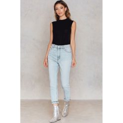 Cheap Monday Jeansy Donna Beach Blue - Blue. Niebieskie jeansy damskie z wysokim stanem marki Cheap Monday. W wyprzedaży za 73,58 zł.