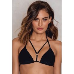 Stroje dwuczęściowe damskie: NA-KD Swimwear Góra bikini Triangle – Black
