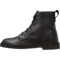 Clarks Originals DESERT MALI Botki sznurowane black. Czarne botki męskie marki Clarks Originals, na sznurówki. Za 629,00 zł.