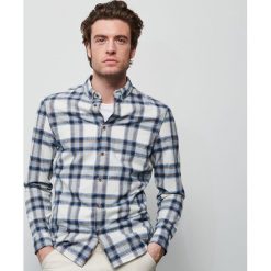 Koszula slim fit w kratę - Kremowy. Białe koszule męskie Reserved, s, bez wzorów, bez kołnierzyka, bez rękawów. Za 99,99 zł.