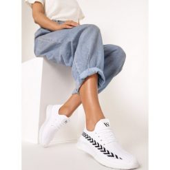 Białe Buty Sportowe Talorene. Białe buty sportowe damskie Born2be, bez wzorów, sportowe, wspinaczkowe. Za 59,99 zł.