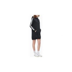 Sukienki krótkie Calvin Klein Jeans J20J212289 HOODED MONOGRAM TAPE. Czarne sukienki damskie Calvin Klein Jeans, s, bez wzorów, z jeansu, bez kołnierzyka, z krótkim rękawem, krótkie, mini. Za 400,35 zł.