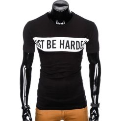 T-SHIRT MĘSKI Z NADRUKIEM S977 - CZARNY. Czarne t-shirty męskie z nadrukiem marki Ombre Clothing, m. Za 19,99 zł.