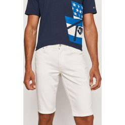 Calvin Klein Jeans - Szorty jeansowe. Białe spodenki i szorty męskie Calvin Klein Jeans, bez wzorów, z elastanu, casualowe. Za 349,90 zł.