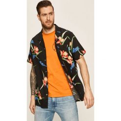 Levi's - Koszula. Czerwone koszule męskie Levi's®, s, w kwiaty, z bawełny, klasyczne, z klasycznym kołnierzykiem, z krótkim rękawem. Za 219,90 zł.