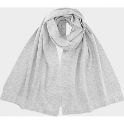 Szalik damski. Szaliki damskie 4f, bez wzorów. Za 39,99 zł.