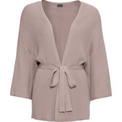 Sweter wiązany kimono bonprix brunatny. Brązowe swetry klasyczne damskie marki bonprix. Za 59,99 zł.