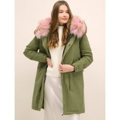 Parka Mr & Mrs Italy 192PK1001S. Zielone kurtki damskie Mr Mrs Italy, s, bez wzorów, z bawełny, bez kaptura. W wyprzedaży za 3619,00 zł.