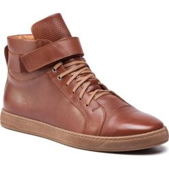 Sneakersy QUAZI - QZ-24-02-000221 104. Pomarańczowe półbuty męskie QUAZI, na co dzień, bez wzorów, ze skóry, klasyczne, bez zapięcia. W wyprzedaży za 209,00 zł.