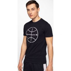 T-shirt męski TSM234 - granat. Szare koszulki męskie 4f, m, bez wzorów, bez kołnierzyka, bez rękawów. Za 49,99 zł.
