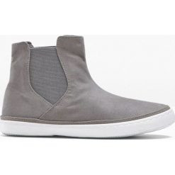 Wysokie sneakersy bonprix szary. Szare buty sportowe damskie bonprix, bez wzorów, eleganckie. Za 74,99 zł.