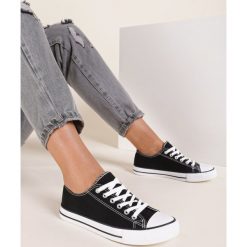 Czarne Trampki Darling Tyrel. Czarne trampki i tenisówki damskie Renee, bez wzorów, bez zapięcia. Za 59,99 zł.