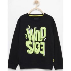 Bluza z napisem - Czarny. Czarne bluzy chłopięce rozpinane marki Reserved, l, z napisami. Za 59,99 zł.