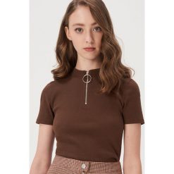 Bluzka z zamkiem - Brązowy. Pomarańczowe bluzki damskie Sinsay, s, bez wzorów, bez kołnierzyka, bez rękawów. Za 24,99 zł.