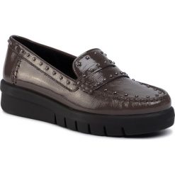 Półbuty GEOX - D Wimbley Moc A D94FNA 00067 C6004 Chestnut. Pomarańczowe półbuty damskie Geox, z aplikacjami, ze skóry, bez obcasa, na płaskiej podeszwie, bez zapięcia. W wyprzedaży za 379,00 zł.