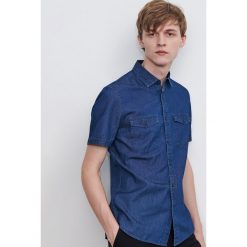Jeansowa koszula slim fit - Granatowy. Niebieskie koszule męskie Reserved, s, bez wzorów, z jeansu, bez kołnierzyka, bez rękawów. W wyprzedaży za 39,99 zł.