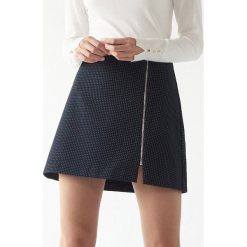 Spódnica mini z ozdobnym zamkiem - Niebieski. Niebieskie spódniczki damskie Mohito, bez wzorów, mini. Za 99,99 zł.
