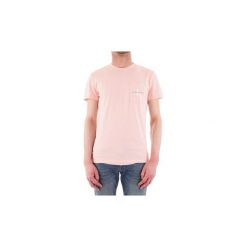 T-shirty z krótkim rękawem Calvin Klein Jeans J30J311023. Różowe t-shirty męskie Calvin Klein Jeans, s, bez wzorów, z jeansu, bez kołnierzyka, krótkie. Za 152,73 zł.