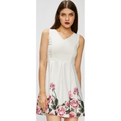 Haily's - Sukienka Romina. Białe sukienki damskie Haily's, na co dzień, s, z nadrukiem, z elastanu, casualowe, bez kołnierzyka, bez rękawów, mini, rozkloszowane. W wyprzedaży za 69,90 zł.