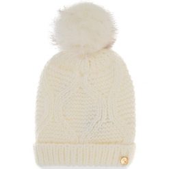 Czapka GUESS - AW6801 WOL01 M OFF. Białe czapki zimowe damskie marki Guess, z aplikacjami, z materiału. Za 169,00 zł.
