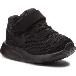 Buty NIKE - Tanjun (TDV) 818383 001 Black/Black. Czarne półbuty dziewczęce Nike, na rzepy. W wyprzedaży za 129,00 zł.