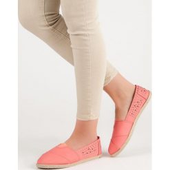 ESPADRYLE Z DŻETAMI. Różowe baleriny damskie marki Merg, bez wzorów, bez obcasa. Za 32,90 zł.