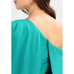 Sukienki: Lavish Alice ASYMMETRIC ONE SHOUDLER CAPE MINI DRESS Sukienka etui jade green