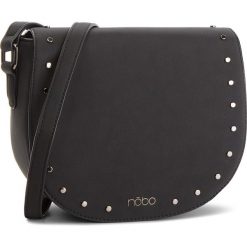 Torebka NOBO - NBAG-F1000-C020 510. Czarne listonoszki damskie marki Nobo, ze skóry ekologicznej, zdobione. W wyprzedaży za 139,00 zł.