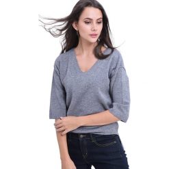 Sweter w kolorze szaroniebieskim. Szare swetry damskie William de Faye, bez wzorów, z kaszmiru, bez rękawów, bez kaptura. W wyprzedaży za 109,95 zł.