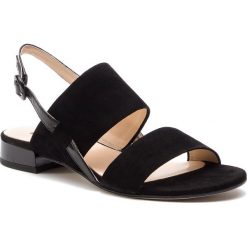 Sandały HÖGL - 7-101112 Black 0100. Czarne klapki damskie HÖGL, bez wzorów, ze skóry, bez obcasa, na obcasie. W wyprzedaży za 299,00 zł.