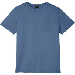 T-shirt z kieszonką bonprix niebieski dżins. Niebieskie koszulki męskie bonprix, xl, bez wzorów, z bawełny, bez kołnierzyka, bez rękawów. Za 37,99 zł.